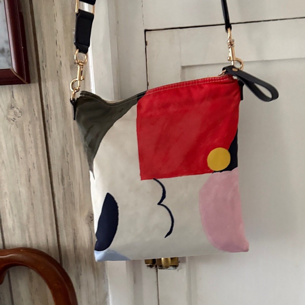 Tory Burch Red and Cream Crossbody Bag - Picture 2 of 9